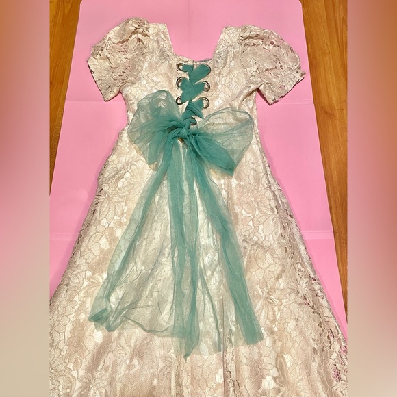 NEW Vintage Elegant Fairytale Lace Style Long Dress - Picture 6 of 14